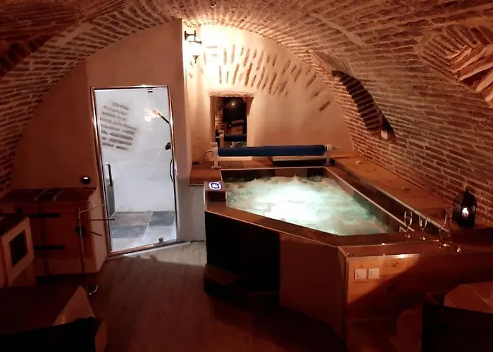 Studio Et Spa Privatif Le Puits De La Grace